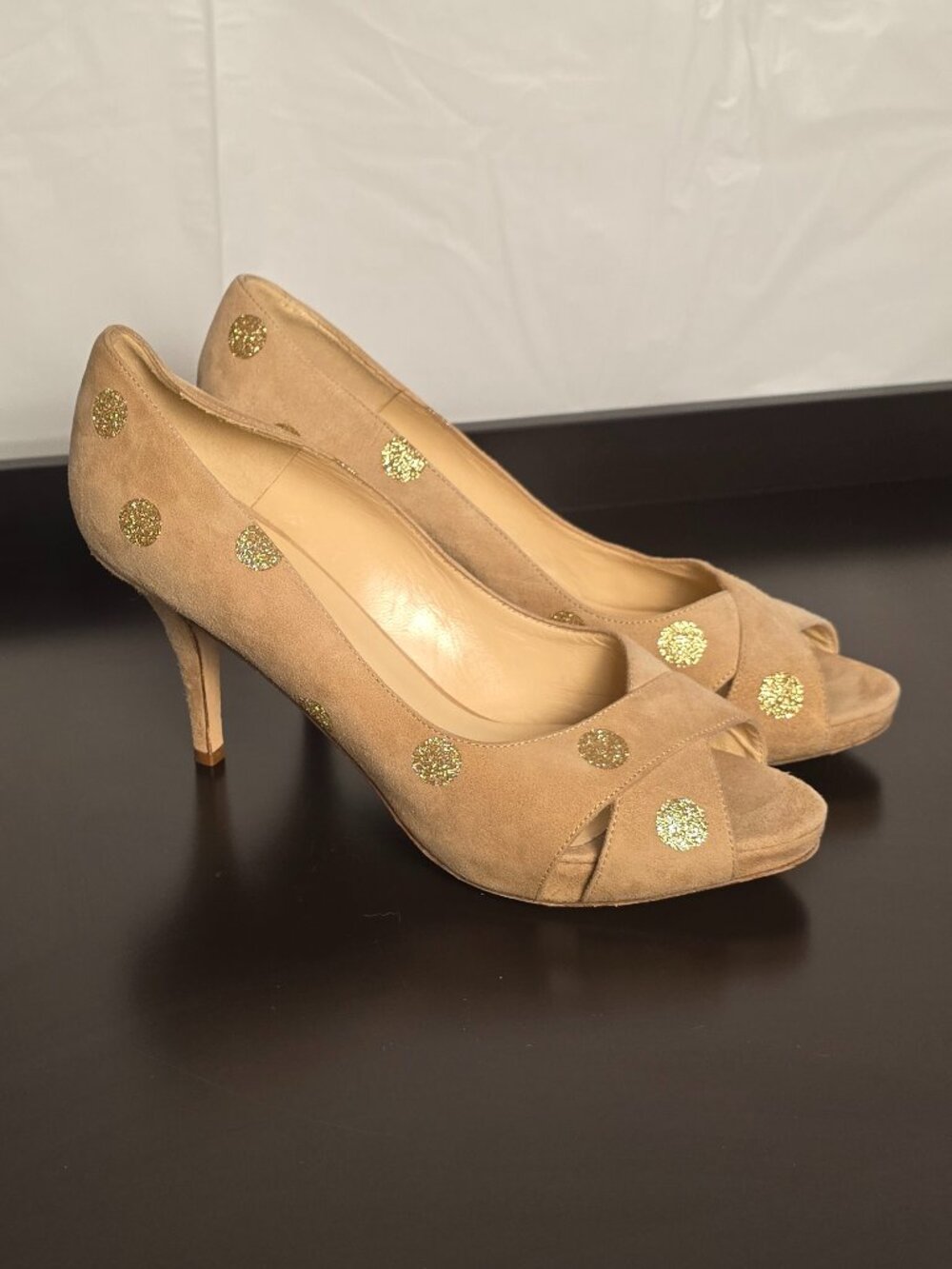 Kate Spade Billie Tan/Beige Glitter Polka Dot Suede Peep Toe Pumps Size 8.5